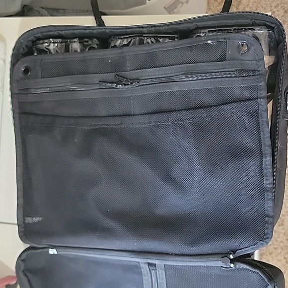 MAC Cosmetics Makeup Travel Case Black Multi Compartments - Picture 6 of 11